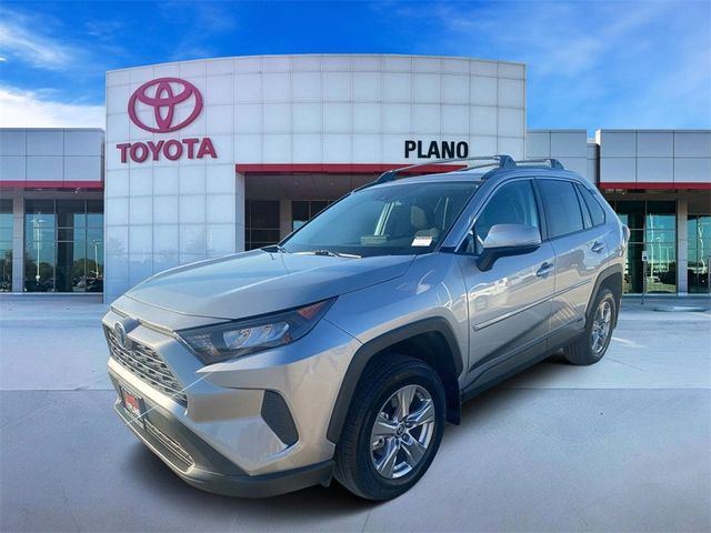 2022 Toyota RAV4 Hybrid LE