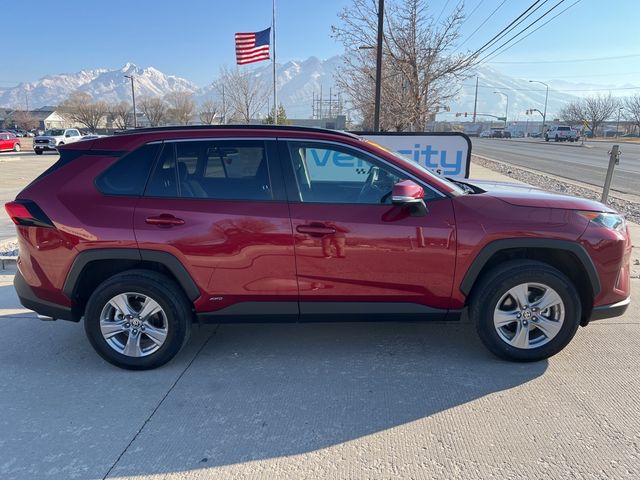 2022 Toyota RAV4 Hybrid LE