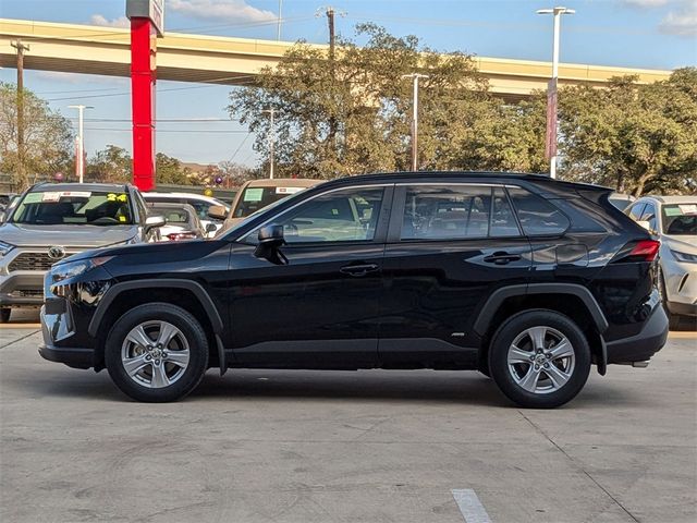 2022 Toyota RAV4 Hybrid LE