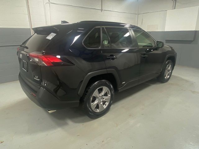 2022 Toyota RAV4 Hybrid LE
