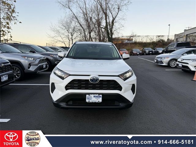 2022 Toyota RAV4 Hybrid LE