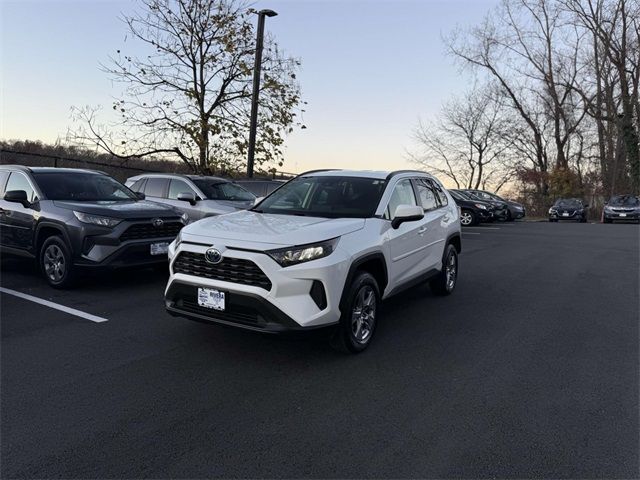 2022 Toyota RAV4 Hybrid LE