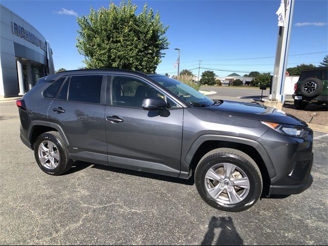 2022 Toyota RAV4 Hybrid LE