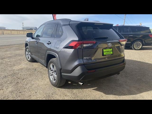 2022 Toyota RAV4 Hybrid LE