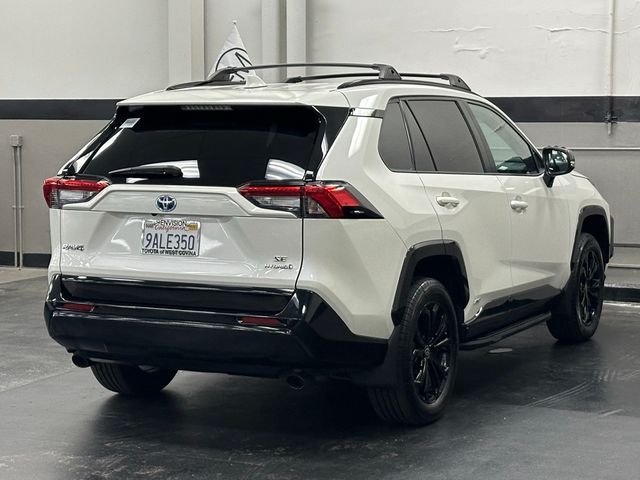 2022 Toyota RAV4 Hybrid SE