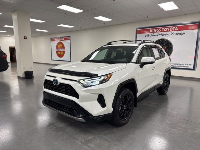 2022 Toyota RAV4 Hybrid SE