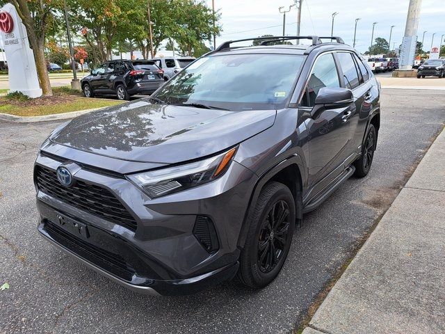 2022 Toyota RAV4 Hybrid SE