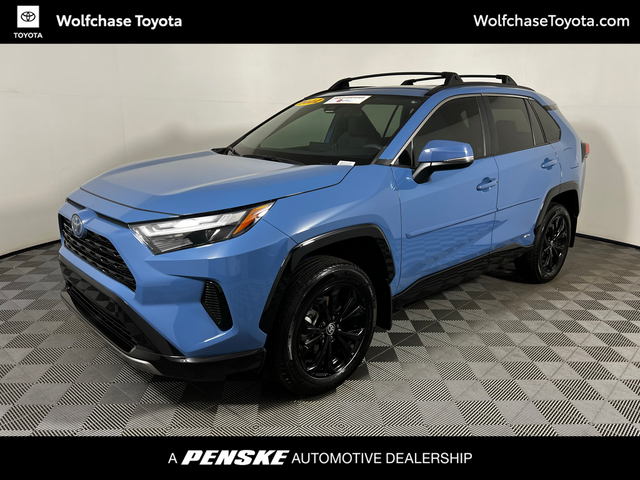 2022 Toyota RAV4 Hybrid SE