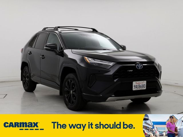 2022 Toyota RAV4 Hybrid SE