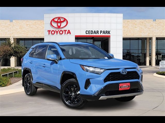 2022 Toyota RAV4 Hybrid SE