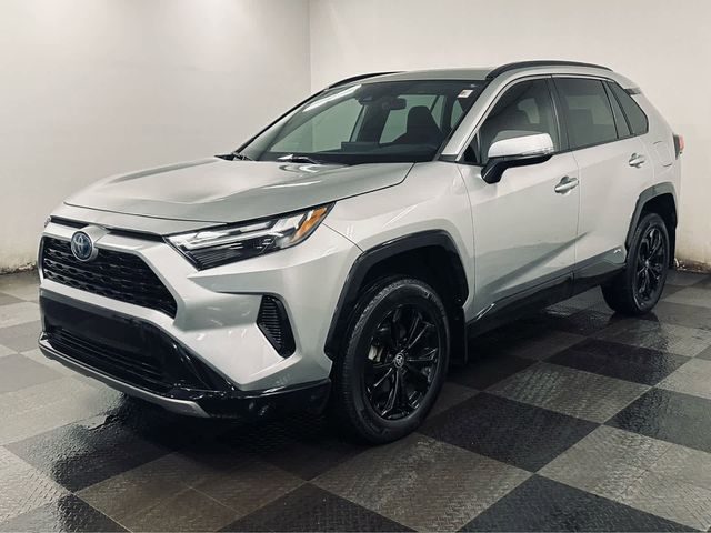 2022 Toyota RAV4 Hybrid SE