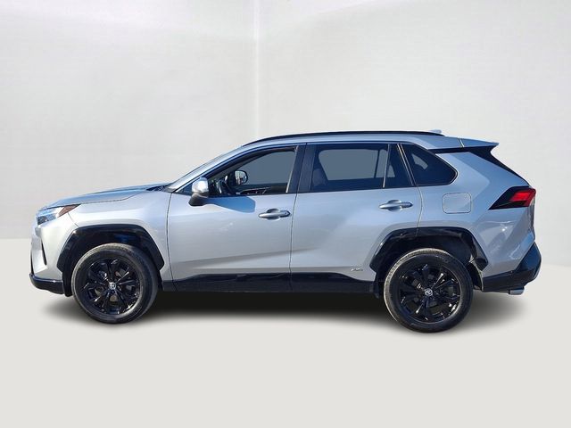 2022 Toyota RAV4 Hybrid SE