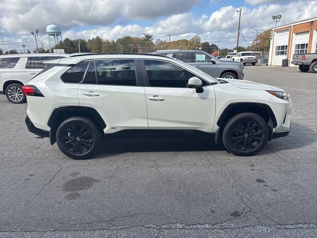 2022 Toyota RAV4 Hybrid SE