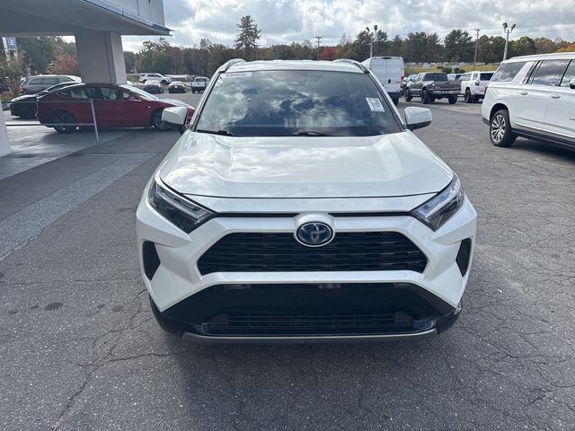 2022 Toyota RAV4 Hybrid SE