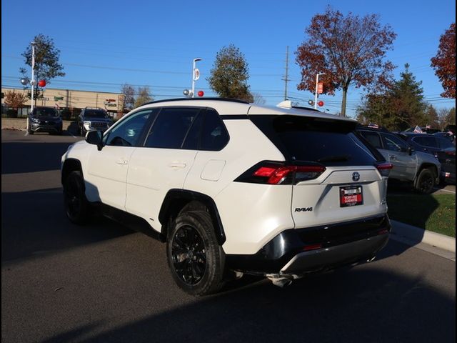 2022 Toyota RAV4 Hybrid SE