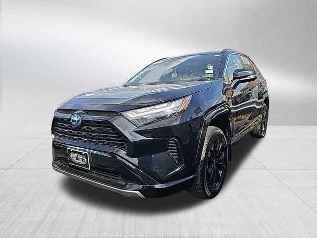 2022 Toyota RAV4 Hybrid SE