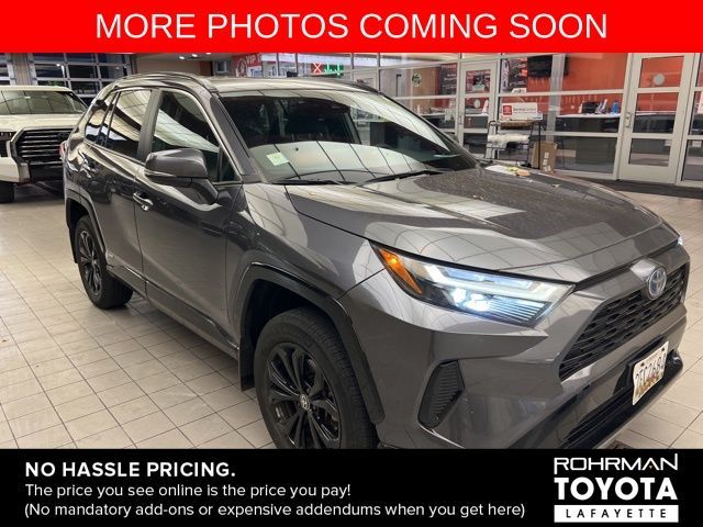 2022 Toyota RAV4 Hybrid SE