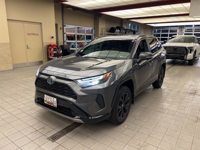 2022 Toyota RAV4 Hybrid SE