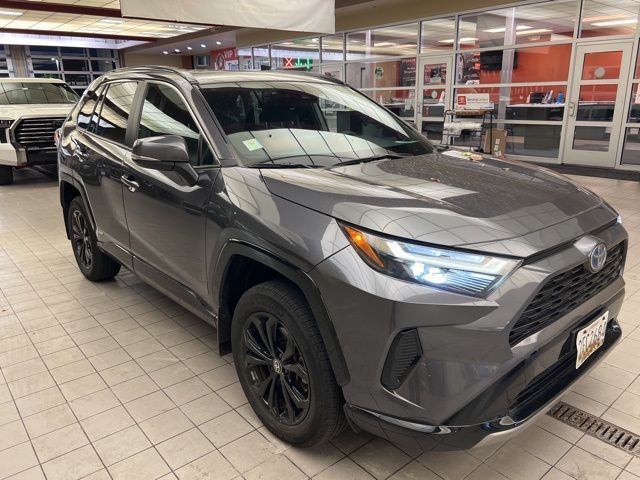 2022 Toyota RAV4 Hybrid SE