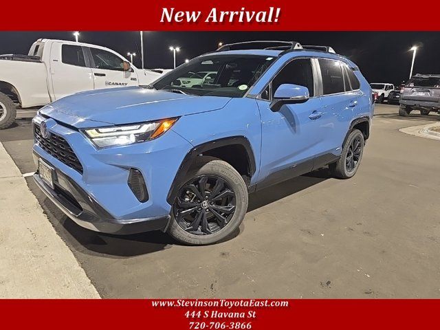 2022 Toyota RAV4 Hybrid SE