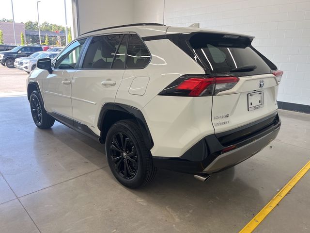 2022 Toyota RAV4 Hybrid SE