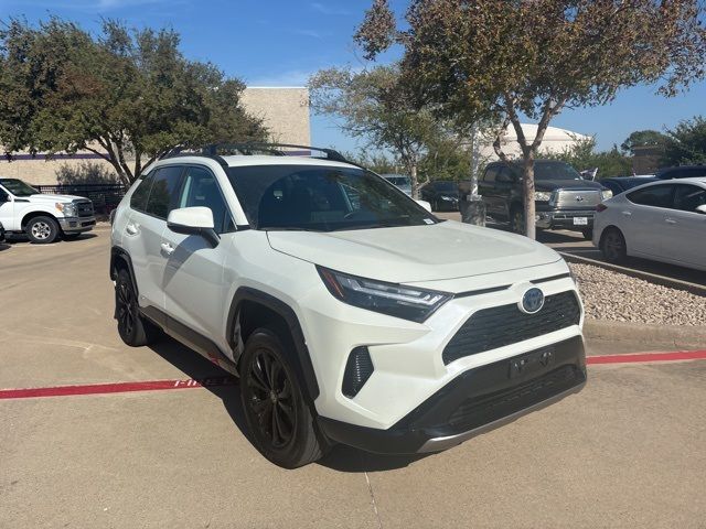 2022 Toyota RAV4 Hybrid SE