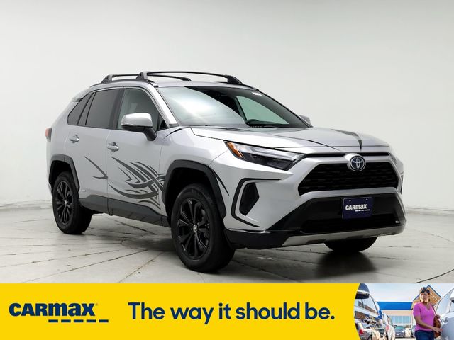 2022 Toyota RAV4 Hybrid SE