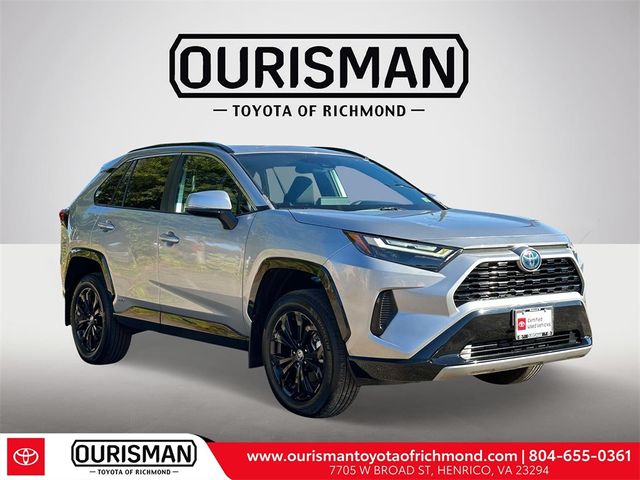 2022 Toyota RAV4 Hybrid SE