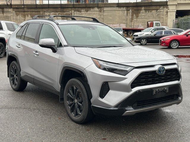 2022 Toyota RAV4 Hybrid SE