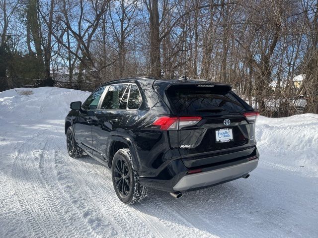 2022 Toyota RAV4 Hybrid SE