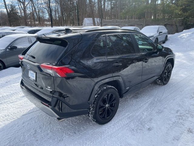 2022 Toyota RAV4 Hybrid SE