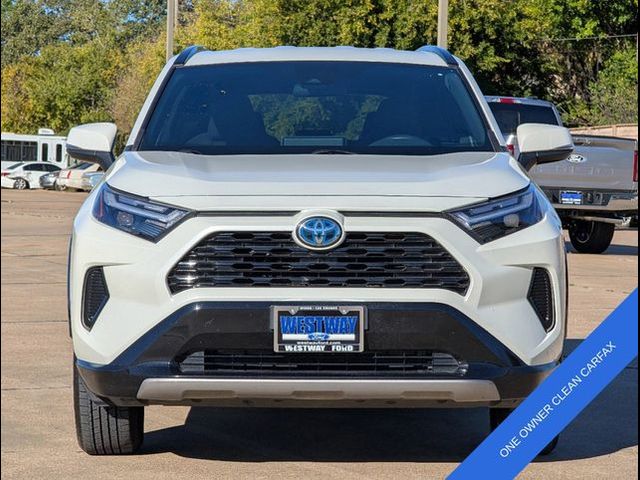 2022 Toyota RAV4 Hybrid SE