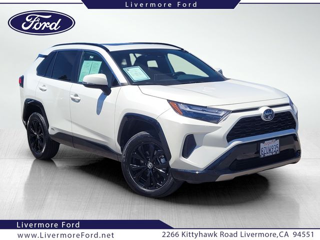 2022 Toyota RAV4 Hybrid SE