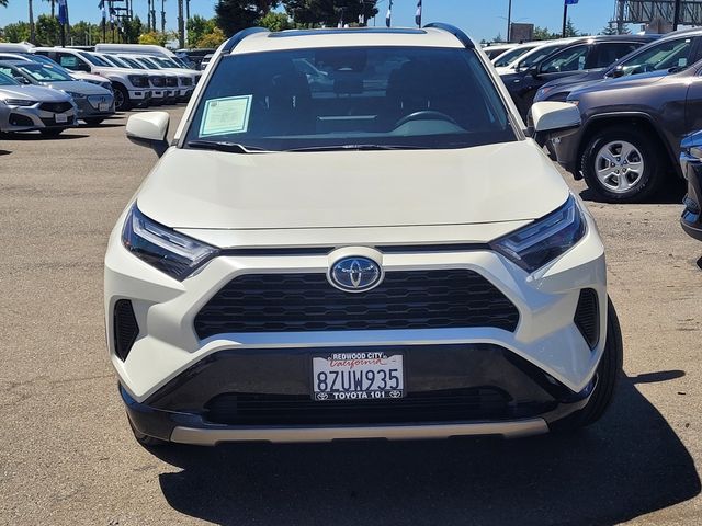 2022 Toyota RAV4 Hybrid SE