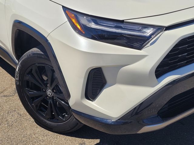 2022 Toyota RAV4 Hybrid SE