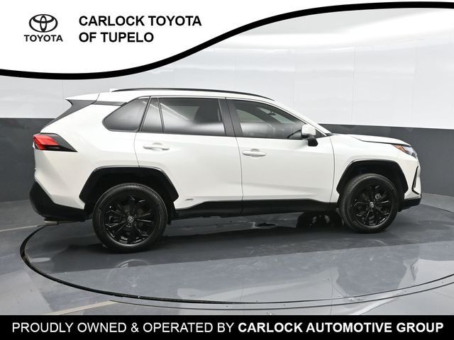 2022 Toyota RAV4 Hybrid SE