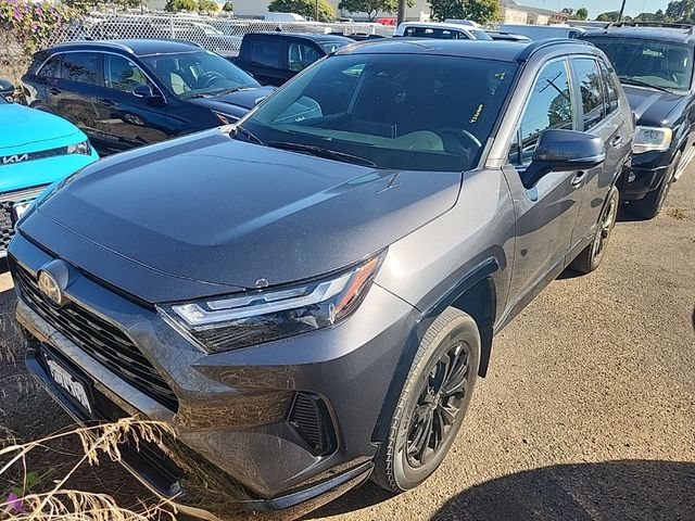 2022 Toyota RAV4 Hybrid SE