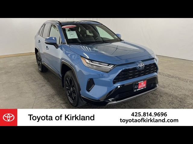 2022 Toyota RAV4 Hybrid SE