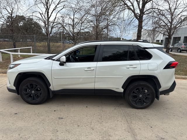 2022 Toyota RAV4 Hybrid SE