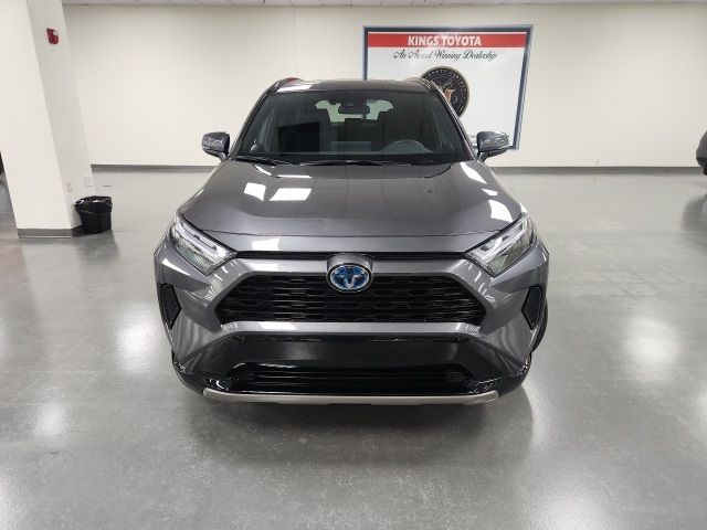 2022 Toyota RAV4 Hybrid SE