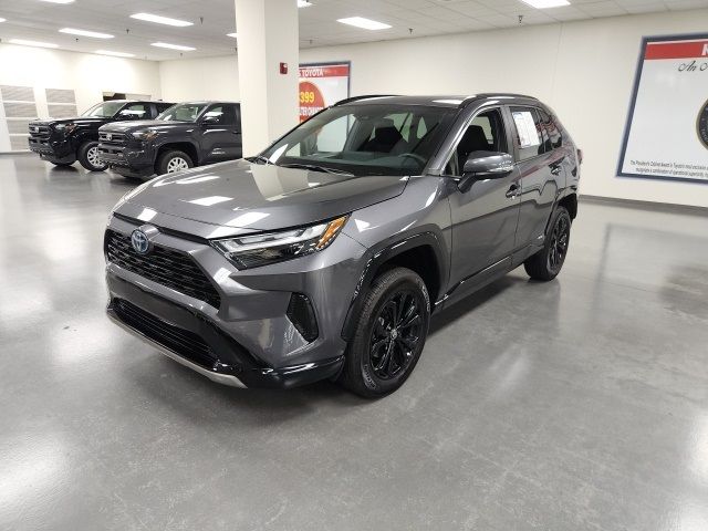 2022 Toyota RAV4 Hybrid SE