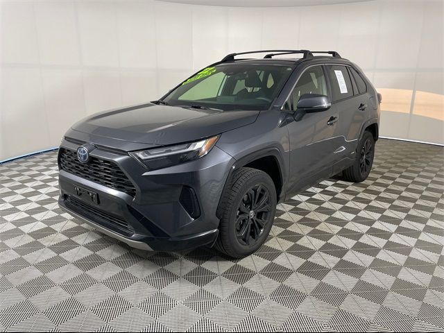 2022 Toyota RAV4 Hybrid SE