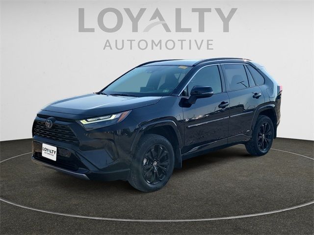 2022 Toyota RAV4 Hybrid SE