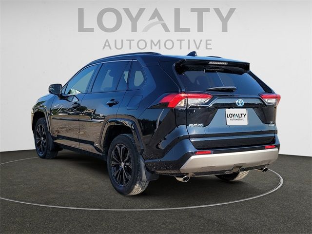 2022 Toyota RAV4 Hybrid SE