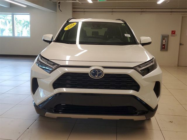 2022 Toyota RAV4 Hybrid SE