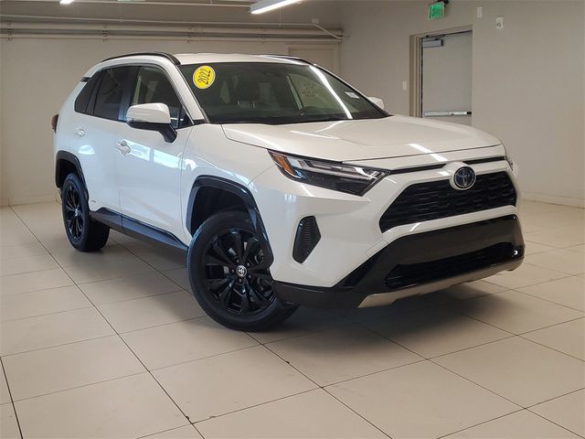 2022 Toyota RAV4 Hybrid SE