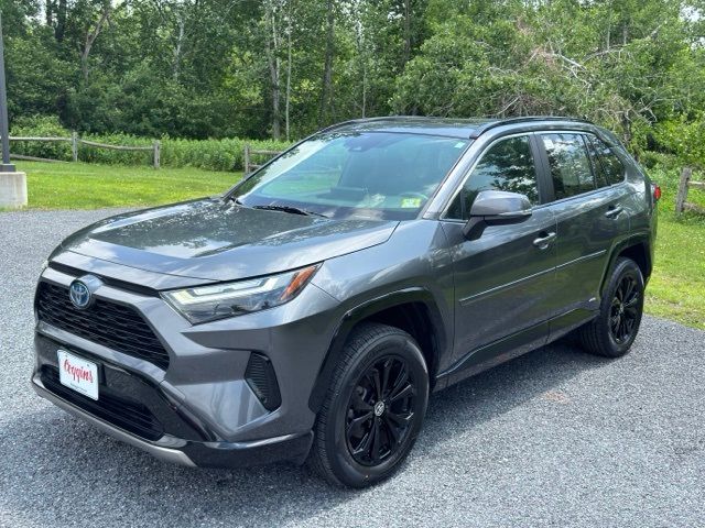 2022 Toyota RAV4 Hybrid SE