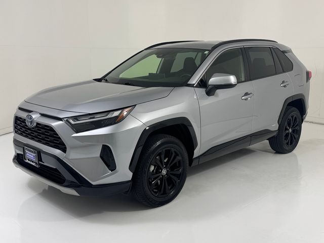 2022 Toyota RAV4 Hybrid SE