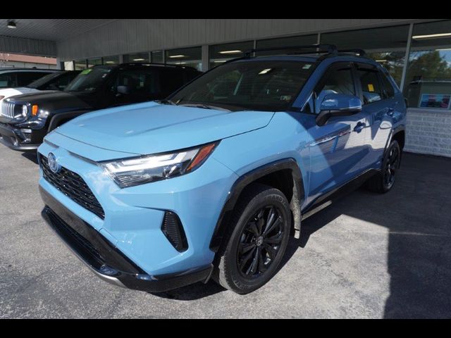 2022 Toyota RAV4 Hybrid SE