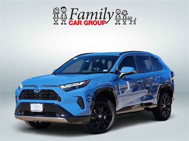 2022 Toyota RAV4 Hybrid SE